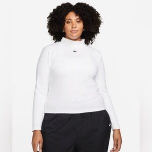 Nike Women's Mockneck White Long Sleeve Tee
